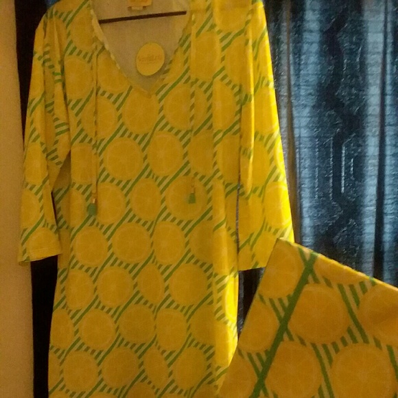 Dress and purse - Picture 3 of 5